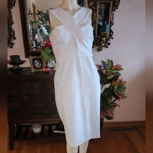 LAVISH ALICE White Halter Polyester Knee Length Dress Size 10 - Picture 7 of 9